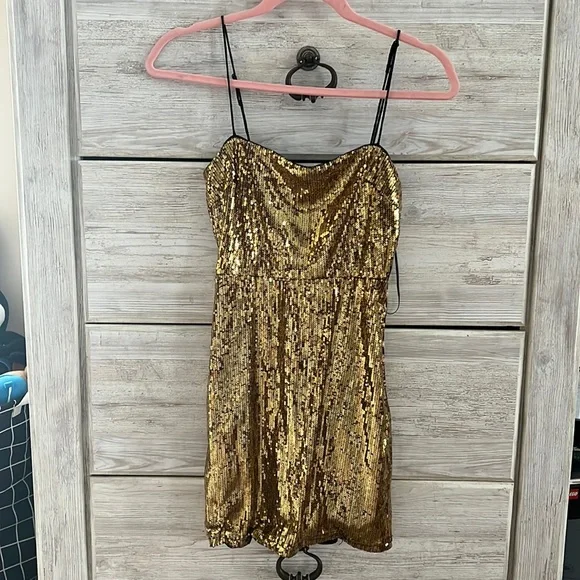 green emerald velvet dress Urban Outfitters